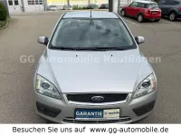 Gebraucht Ford Focus Ghia 116 PS (85 kW) 2005 Silber Limousine