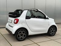 Gebraucht Smart ForTwo Cabrio Passion 71 PS (52 kW) 2016 Weiß Cabrio