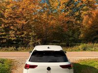 Gebraucht VW Golf VIII GTI 245 PS (180 kW) 2022 Weiß Limousine