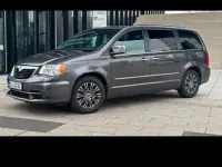 Usata Lancia Voyager Platinum 177 CV (130 kW) 2015 Grigio Monovolume