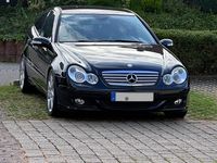 Gebraucht Mercedes C180 143 PS (105 kW) 2006 Schwarz Coupé