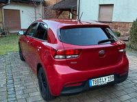 Gebraucht Kia Rio Edition 7 84 PS (61 kW) 2017 Rot Limousine