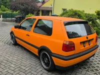Gebraucht VW Golf III 90 PS (66 kW) 1997 Orange Limousine