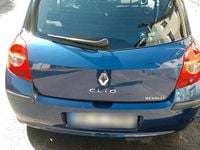 Second-hand Renault Clio II 75 CP (55 kW) 2006 Albastru Hatchback