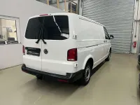 Second-hand VW Transporter 150 CP (110 kW) 2022 Alb Van