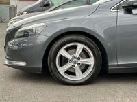 gebraucht Volvo V40 Momentum/NAVI/SHZG/TEMPOM./CAM