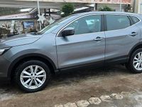 Gebraucht Nissan Qashqai 130 PS (95 kW) 2015 Grau SUV