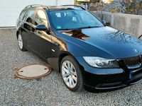 Gebraucht BMW 325 218 PS (160 kW) 2008 Schwarz Kombi