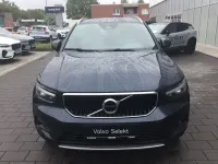 Gebraucht Volvo XC40 Momentum 129 PS (94 kW) 2021 Blau SUV