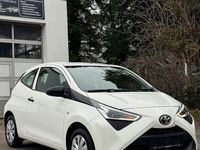 Gebraucht Toyota Aygo 72 PS (52 kW) 2018 Weiß Kleinwagen