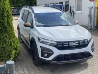 Gebraucht Dacia Jogger Extreme 91 PS (66 kW) 2025 Arktisweiß Van / Kleinbus