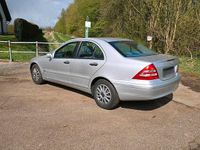 Second-hand Mercedes C180 143 CP (105 kW) 2002 Argintiu Berlinǎ