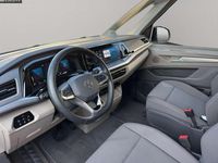 Gebraucht VW Multivan Life 150 PS (110 kW) 2024 Fortanarot metallic Van