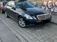 Gebraucht Mercedes E220 Classic 170 PS (125 kW) 2009 Schwarz Limousine