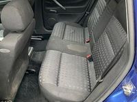 Second-hand VW Passat 101 CP (74 kW) 2000 Albastru Break