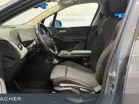 Gebraucht BMW 220 Active Tourer Sport Line 156 PS (114 kW) 2023 Grau Van / Kleinbus