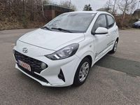 Gebraucht Hyundai i10 Select 67 PS (49 kW) 2020 Polar white / sol Kleinwagen
