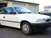Gebraucht Opel Astra 75 PS (55 kW) 1997 Weiß Kleinwagen