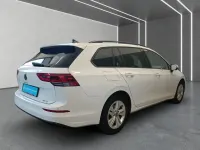 Gebraucht VW Golf VIII Life 150 PS (110 kW) 2024 Weiß Kombi