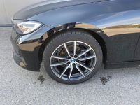 Gebraucht BMW 318 150 PS (110 kW) 2022 Schwarz Limousine