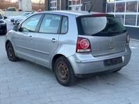Gebraucht VW Polo Comfortline 80 PS (58 kW) 2006 Silber Kleinwagen