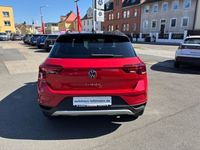 Gebraucht VW T-Roc Move 150 PS (110 kW) 2024 Rot SUV