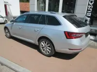 Gebraucht Skoda Superb Style 190 PS (139 kW) 2017 Stribrna brilliant/ brilliants Kombi