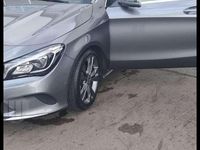 Gebraucht Mercedes CLA180 Shooting Brake AMG line 122 PS (89 kW) 2018 Kombi