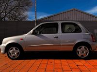 Gebraucht Nissan Micra 44 PS (32 kW) 2001 Silber Kleinwagen