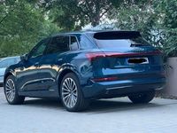 Gebraucht Audi e-tron Ambiente 300 kW (408 PS) 2022 Blau SUV