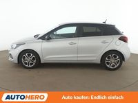 Gebraucht Hyundai i20 Advantage 84 PS (61 kW) 2020 Silber Kleinwagen