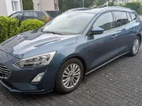 Gebraucht Ford Focus Titanium 120 PS (88 kW) 2018 Blau Kombi