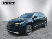 Gebraucht Opel Grandland X Elegance 136 PS (100 kW) 2023 Lackierung schwarz perla nera/ SUV