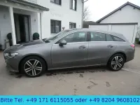 Gebraucht Mercedes CLA200 Shooting Brake 150 PS (110 kW) 2023 Grau Kombi
