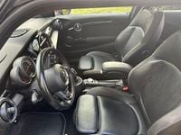 Gebraucht Mini John Cooper Works 231 PS (169 kW) 2018 Schwarz Kleinwagen