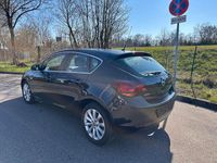 Gebraucht Opel Astra Innovation 125 PS (91 kW) 2012 Schwarz Limousine