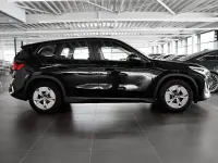 Gebraucht BMW iX1 Performance 230 kW (313 PS) 2023 Saphirschwarz SUV