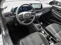 Neu Hyundai i20 Select 101 PS (74 kW) 2025 Grau Limousine