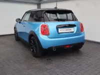 Gebraucht Mini Cooper Chili 136 PS (100 kW) 2019 Electric blue Kleinwagen
