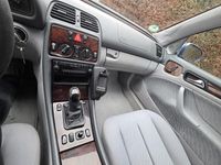 Gebraucht Mercedes CLK200 163 PS (119 kW) 2001 Andere farben Coupé
