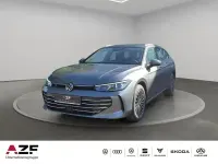 Gebraucht VW Passat Elegance 150 PS (110 kW) 2025 Grau Kombi
