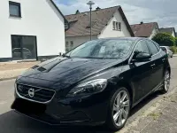 Gebraucht Volvo V40 Summum 177 PS (130 kW) 2012 Schwarz Kleinwagen