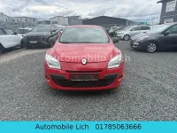 Gebraucht Renault Mégane 101 PS (74 kW) 2011 Rot Limousine