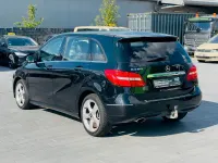 Gebraucht Mercedes B200 156 PS (114 kW) 2011 Schwarz Kleinwagen