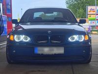 Gebraucht BMW 318 Basis 143 PS (105 kW) 2001 Blau Limousine