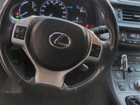 Gebraucht Lexus CT200h 136 PS (100 kW) 2011 Silber Limousine