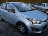 Gebraucht Hyundai i20 Edition 86 PS (63 kW) 2013 Blau Limousine