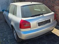 Usata Audi A3 Ambition 101 CV (74 kW) 2000 Argento Utilitaria
