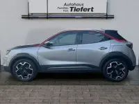 Gebraucht Opel Mokka-e GS Line 100 kW (136 PS) 2021 Hell silber metallic (metallic) SUV