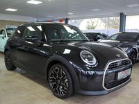 Gebraucht Mini Cooper Favoured 156 PS (114 kW) 2024 Schwarz Kleinwagen